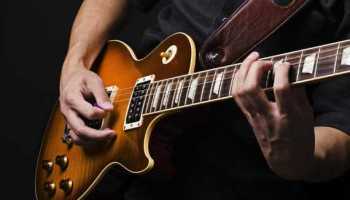 Соло на гитаре: как играть, упражнения